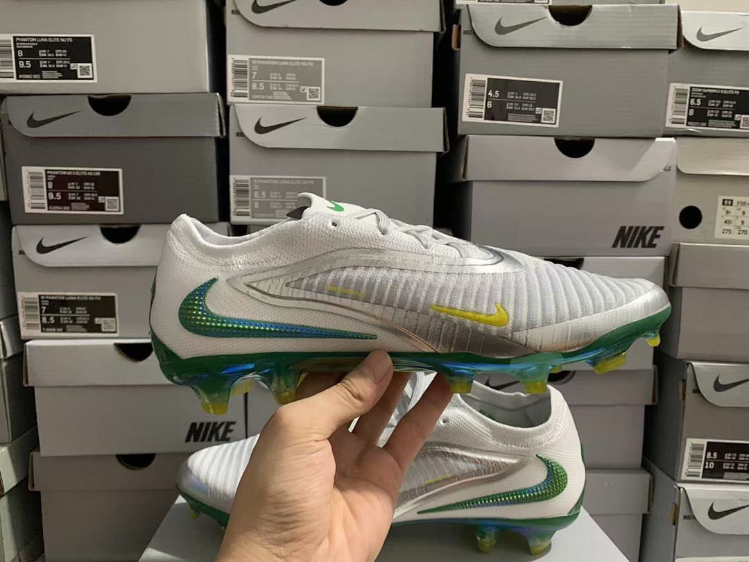 Phantom-6-GX-3-III-III-Elite-FG-35 - Nike