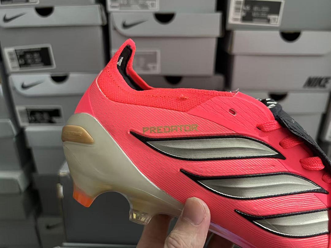 Predator-26-Elite-Tongue-FG-07 - Adidas