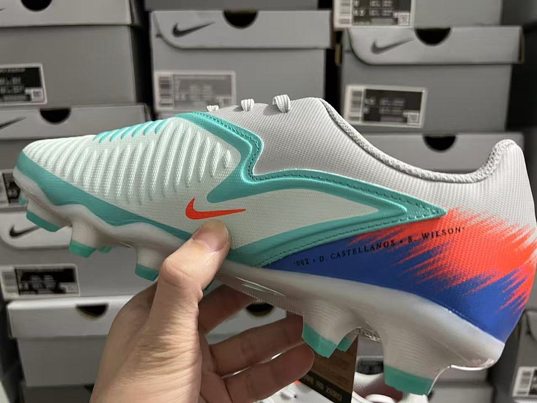 GX-3-FG-III-Phantom-III-Elite-FG - Nike