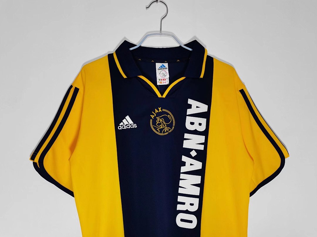 Ajax amsterdam 01 8 A 2000/2001