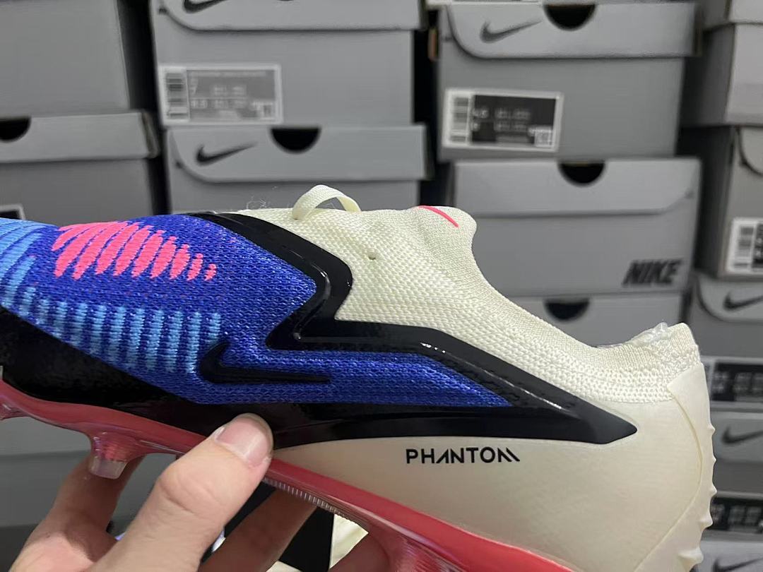 Phantom-6-GX-3-III-III-Elite-FG-06 - Nike
