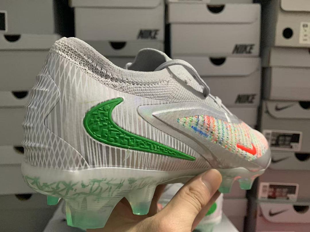 Phantom-6-GX-3-III-III-Elite-FG-37 - Nike