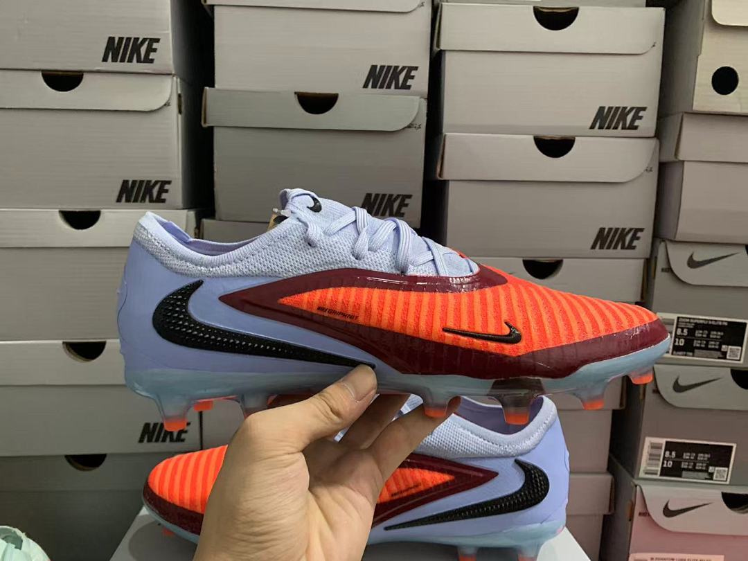 Phantom-6-GX-3-III-III-Elite-AG-02 - Nike