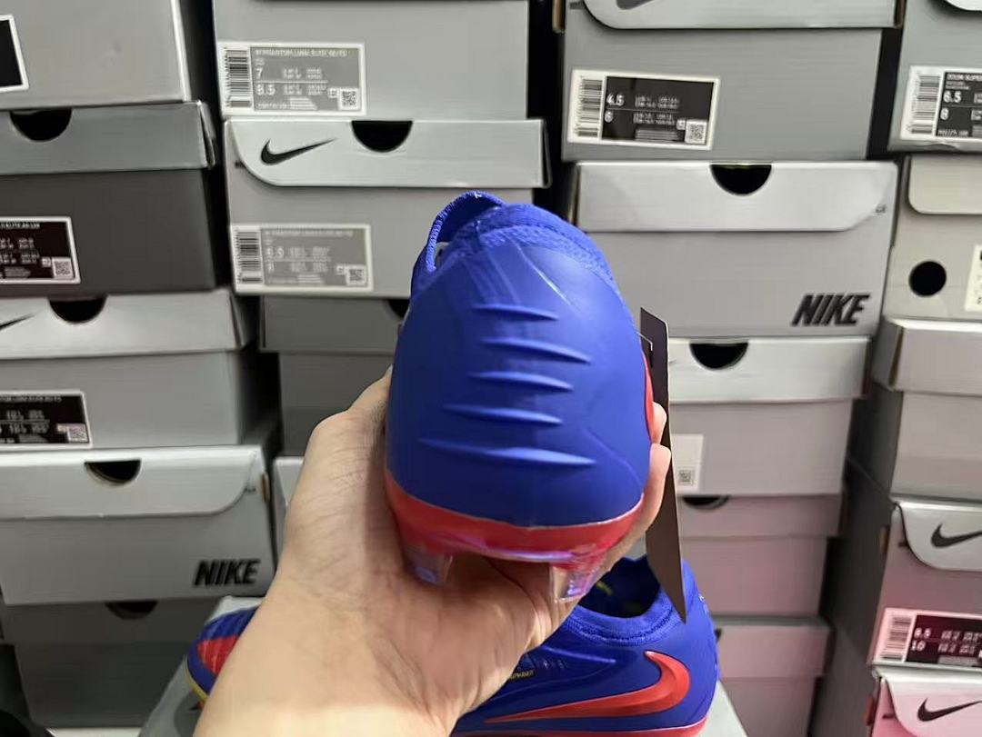 Phantom-6-GX-3-III-III-Elite-FG-19 - Nike