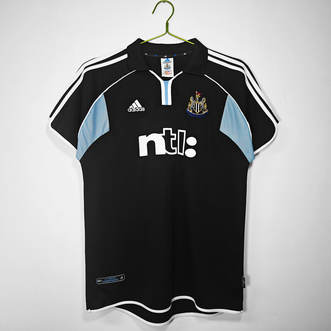 Newcastle 01 8 A 2000/2001