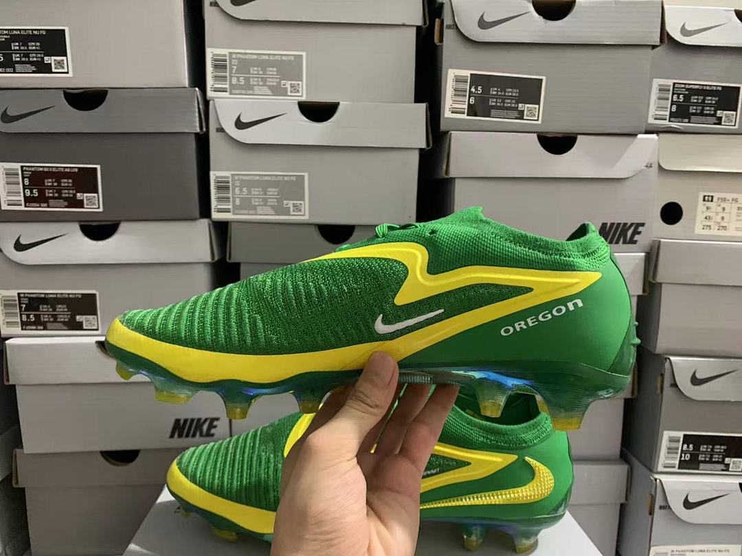 Phantom-6-GX-3-III-III-Elite-FG-38 - Nike