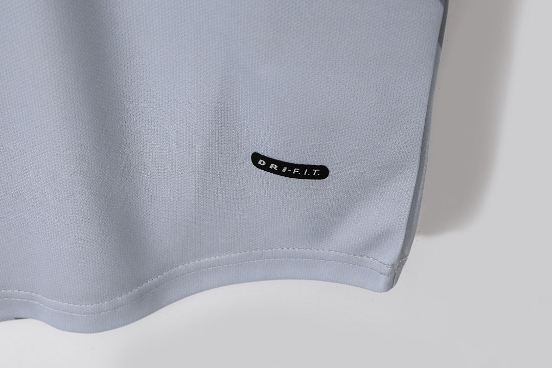 PSG 02 8 A 2001/2002