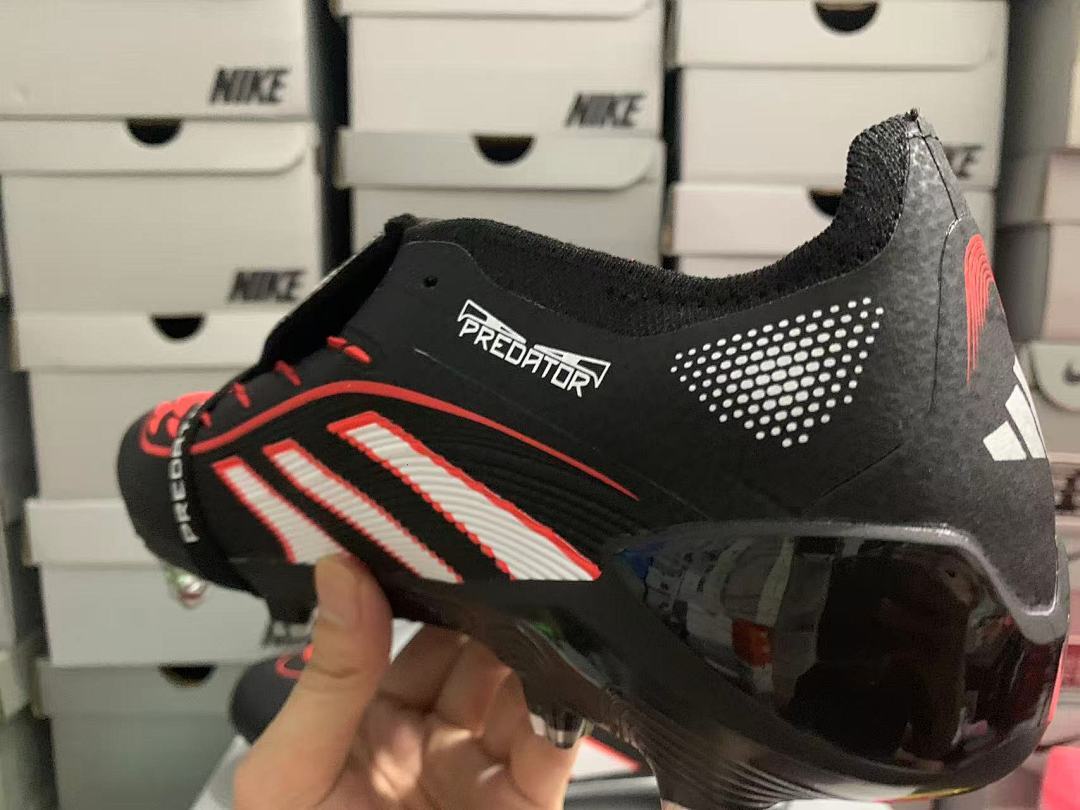 Predator-25-ACCURACY-FG-31 - Adidas