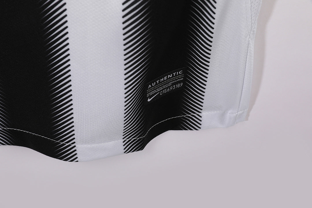 Juventus 12 5 A 2011/2012