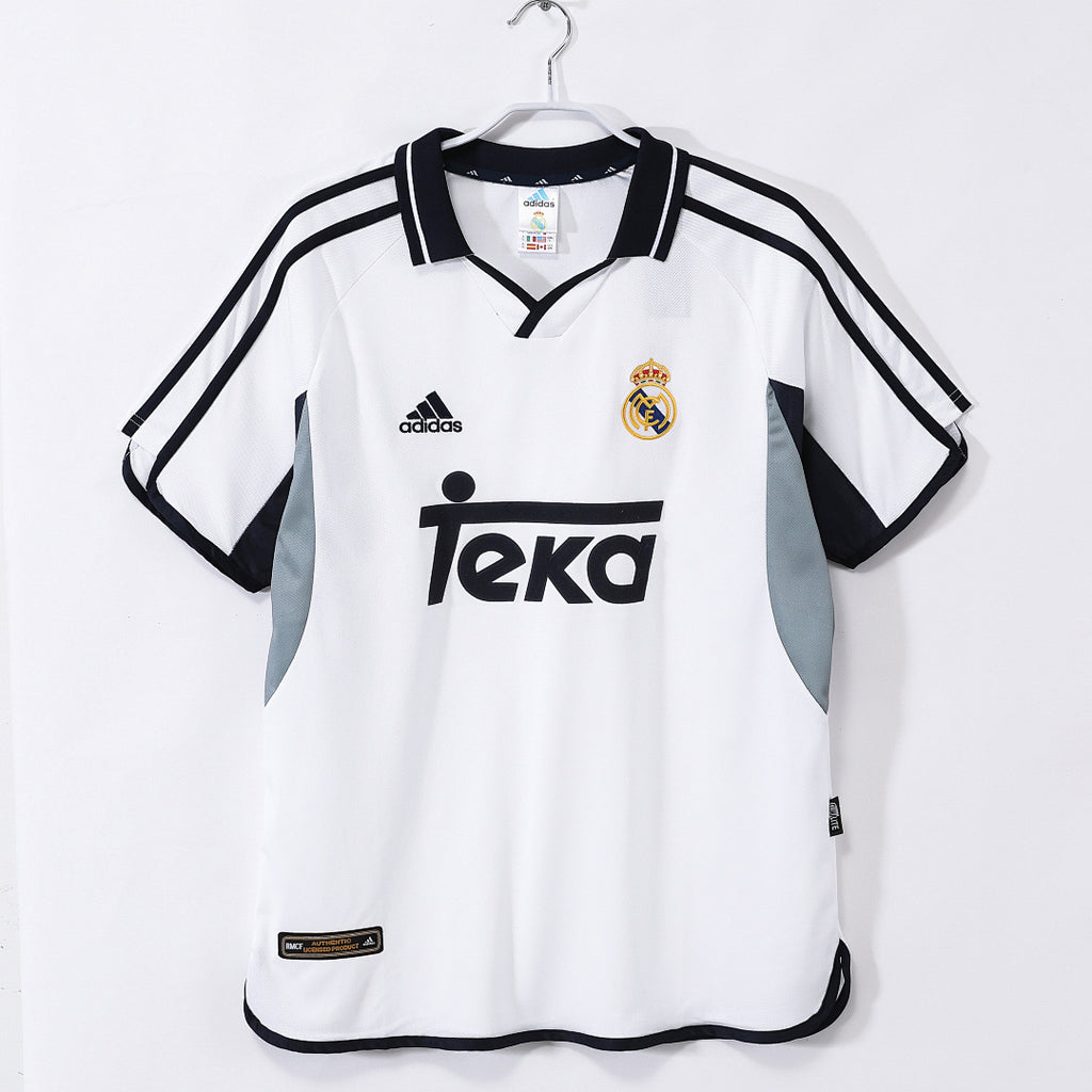 Real Madrid 01 8 A 2000/2001