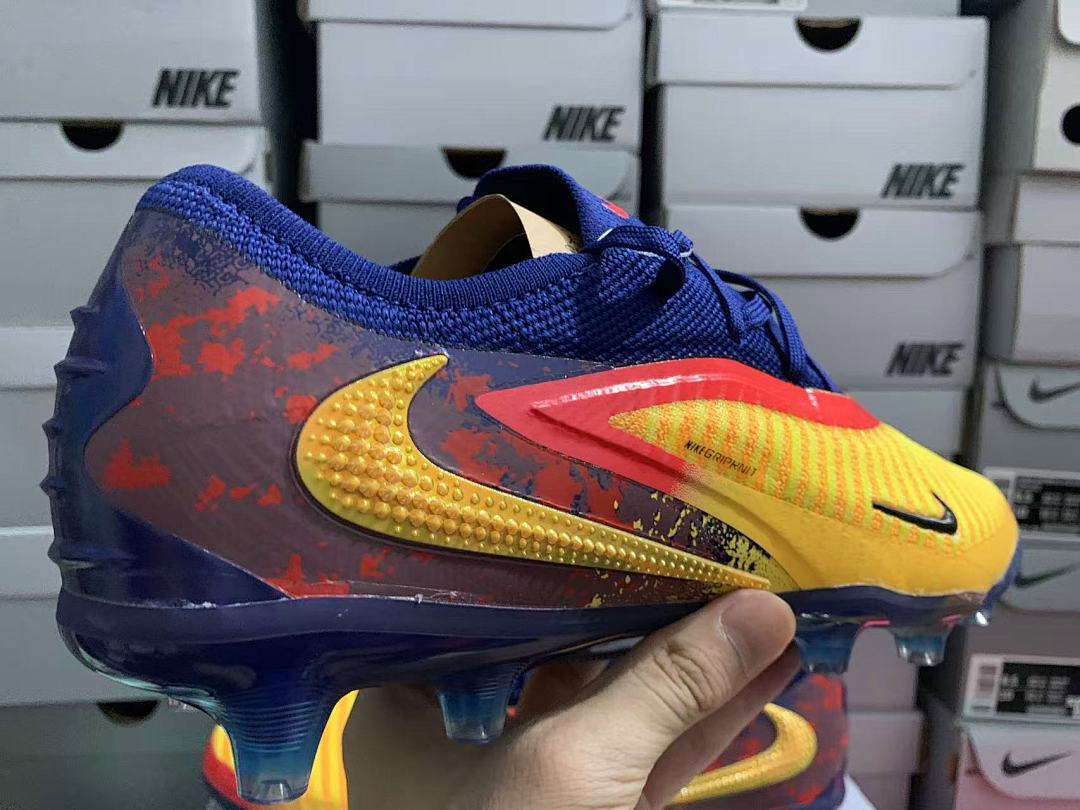 Phantom-6-GX-3-III-III-Elite-AG-03 - Nike