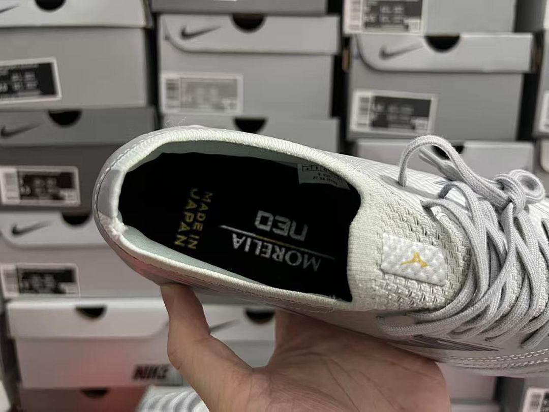 Mizuno Modele Morelia Neo Iv Bate Made Japan FG