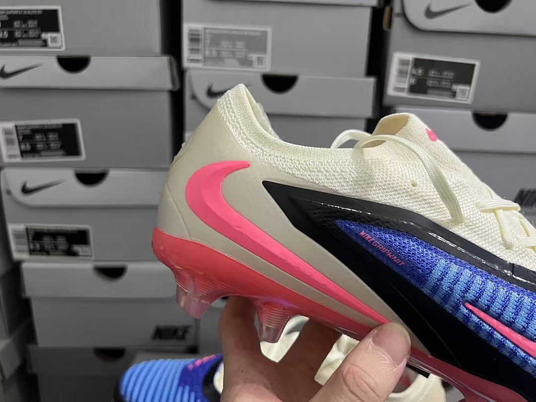 Phantom-6-GX-3-III-III-Elite-FG-06 - Nike