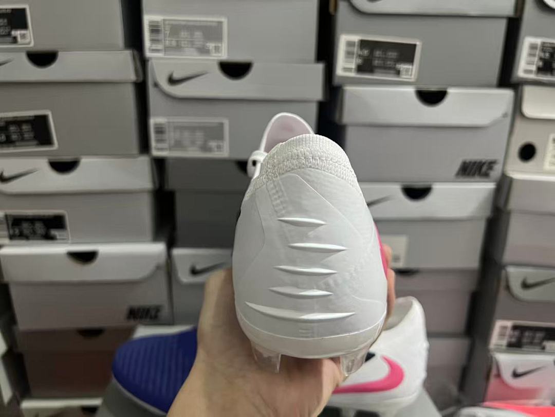 Phantom-6-GX-3-FG-01 - Nike
